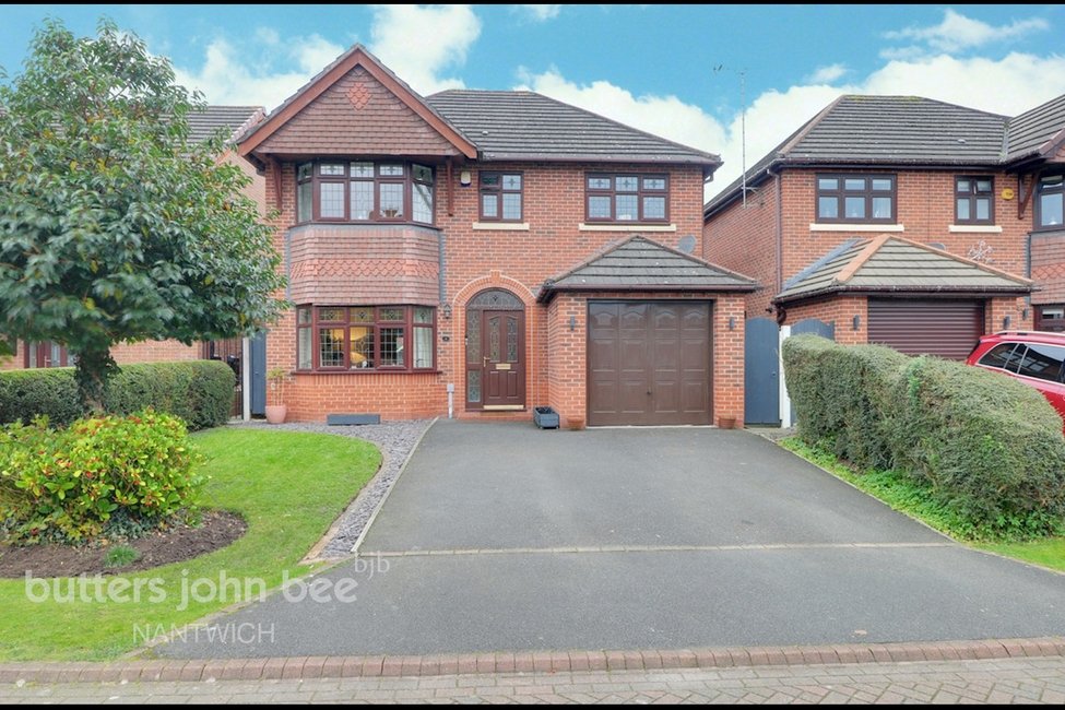 4 bedroom House - Detached for sale in Willaston