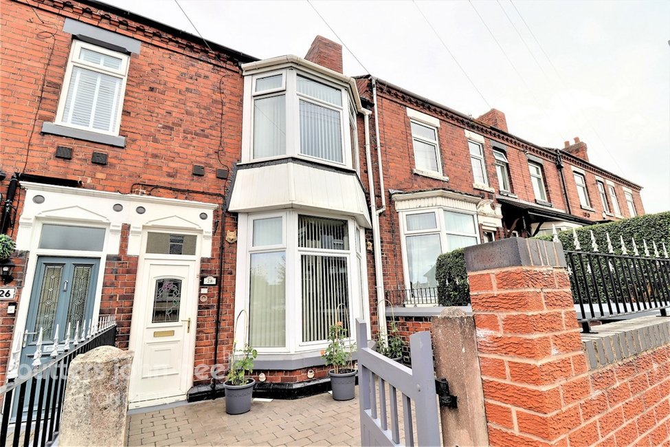 3 bedroom House - Terraced for sale in Stoke-On-Trent