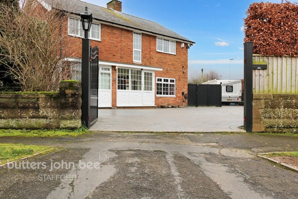 4 bedroom House - Detached for sale in Stafford