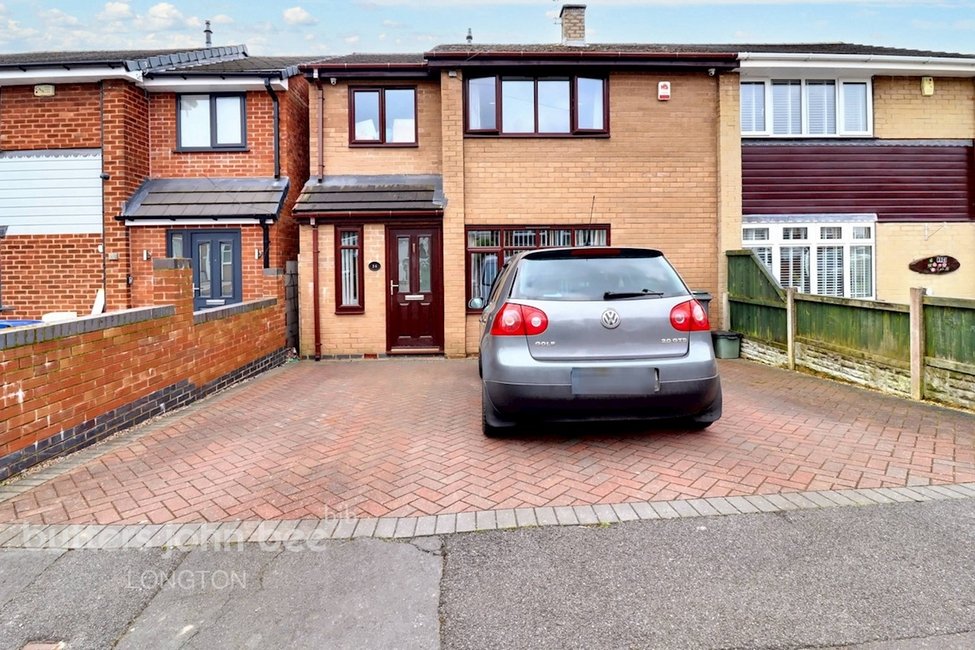 4 bedroom House -Semi-Detached for sale in Stoke-On-Trent