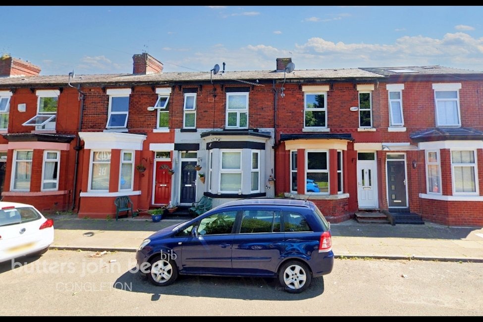 4 bedroom House - Terraced for sale in Salford