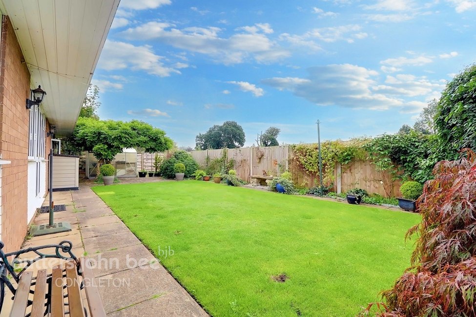 3 bedroom Bungalow for sale in Congleton Butters John Bee