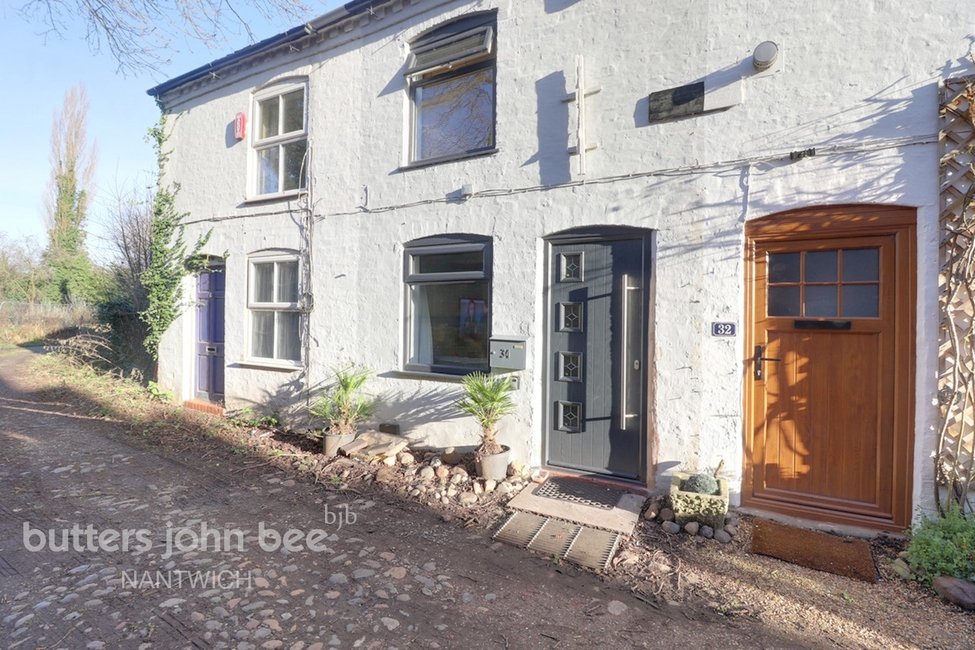 2 bedroom House - Terraced for sale in Nantwich