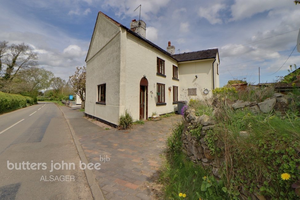 4 bedroom Cottage for sale in Staffordshire