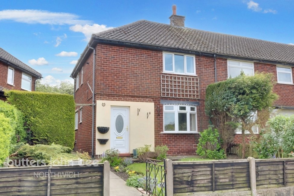 2 bedroom House -Semi-Detached for sale in Northwich