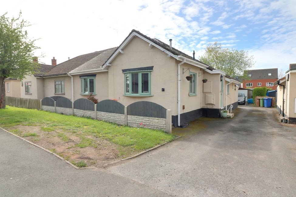 3 bedroom Bungalow for sale in Cannock
