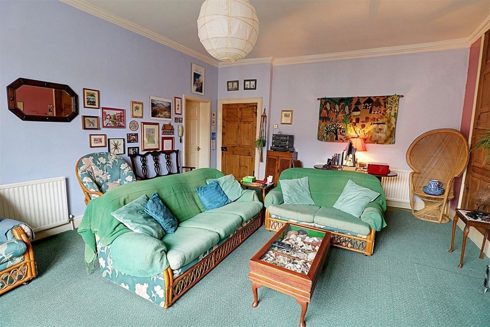 2 bedroom Flat for sale in Nantwich Butters John Bee